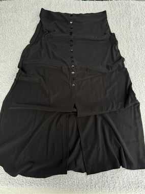 Briggs New York Black High-Low Button Front Skirt